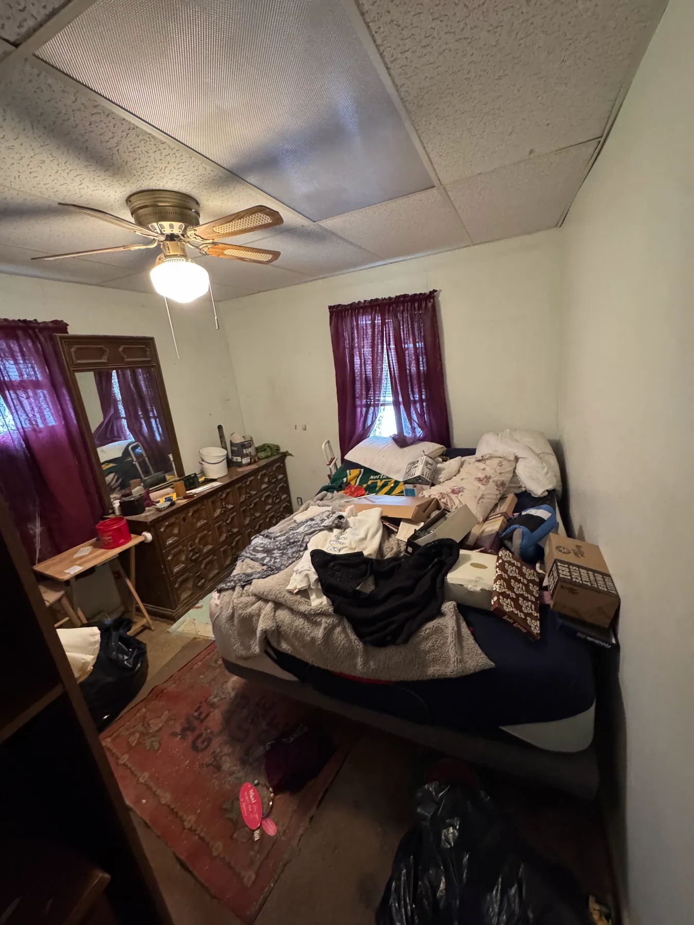 Bedroom furniture removal — before